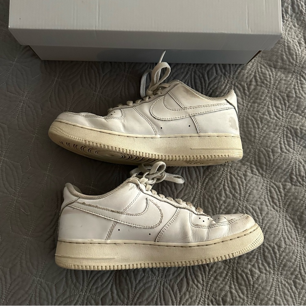 White Nike Air Force 1 ‘07 Sneakers